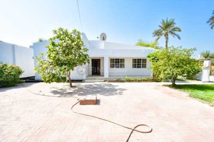 Shop for Rent in Capital, Sanabis