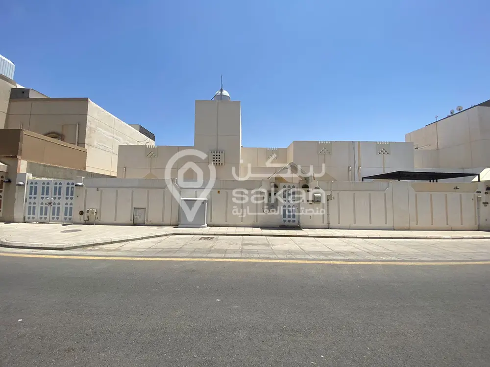 Villa for Buy & Sell in AL Madinah AL Munawwarah, Madinah, Al Iskan