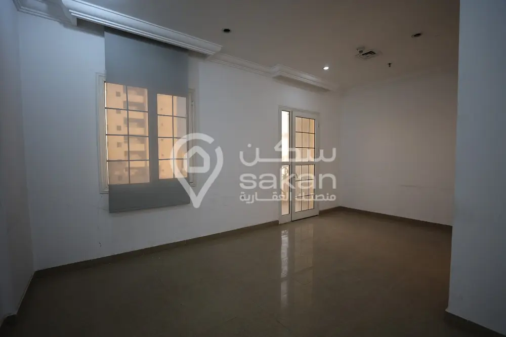Office for Rent in Hawally, Hawally, Block 10